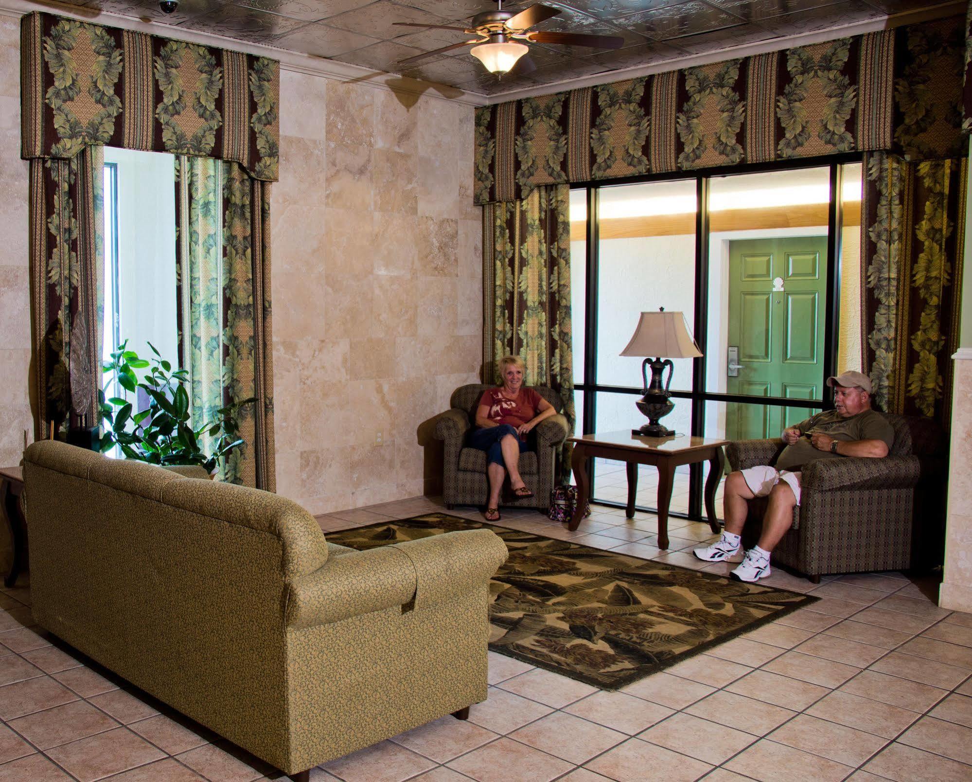 Sands Beach Club Resort Briarcliffe Acres Екстериор снимка